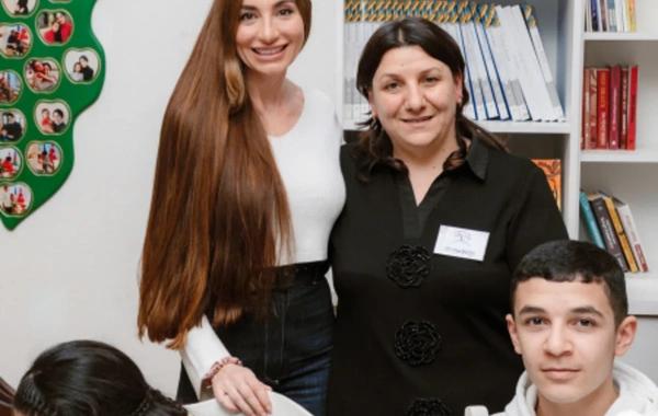 Leyla Əliyeva, Arzu Əliyeva və Alena Əliyeva "Yaşama Dəstək" Mərkəzində olublar