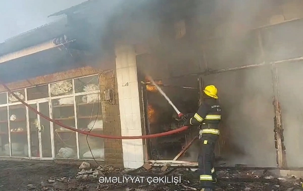 Sabirabadda mərkəzi bazarda yanğın baş verib