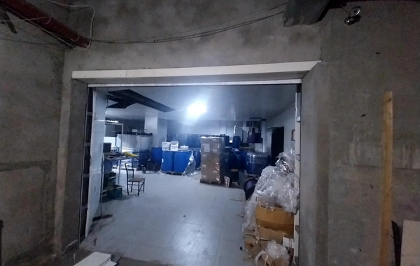 Bakıda kosmetoloji vasitələrin satışı anbarının fəaliyyəti dayandırılıb