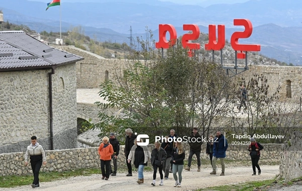 Bir qrup beynəlxalq səyyah Şuşaya gəlib