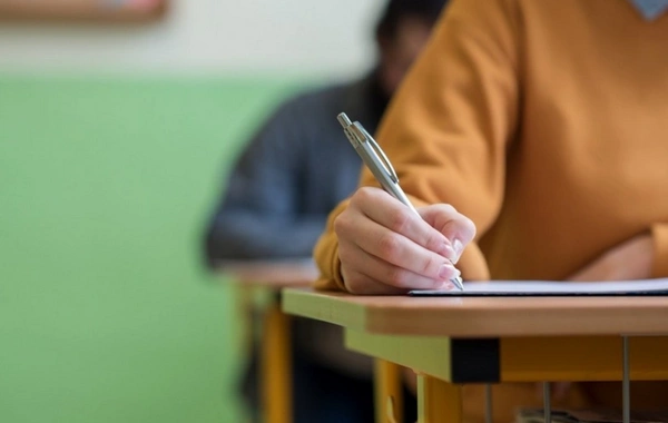 Prokurorluq orqanlarında qulluğa qəbulla əlaqədar yazılı imtahan mərhələsinin nəticələri açıqlanıb