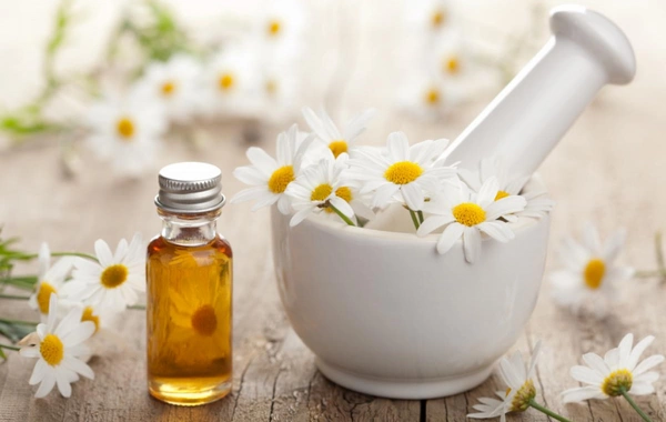 Flower that erases wrinkles: how chamomile rejuvenates the skin