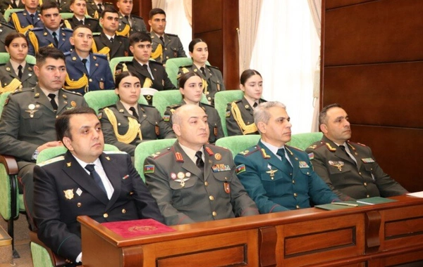 Hərbi Prokurorluqda Ümummilli Lider Heydər Əliyevin anım gününə həsr olunan tədbir keçirildi