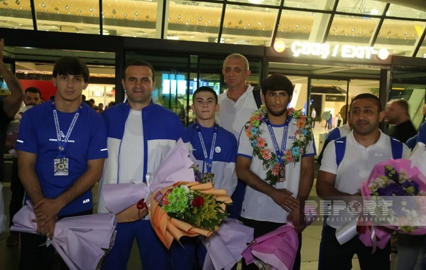 Avropa çempionatında tarixi nəticəyə imza atan Azərbaycan cüdoçuları Vətənə qayıdıb