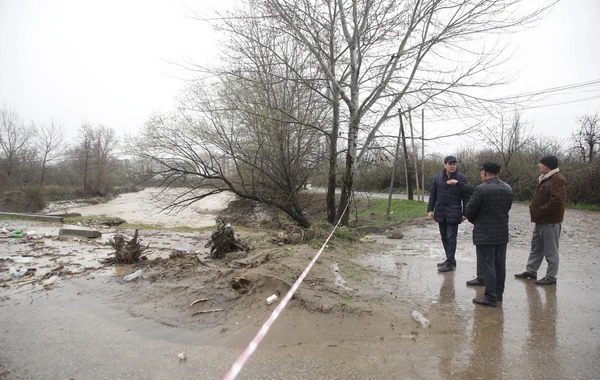 Xaçmazda aramsız yağan leysan nəticəsində 537 evi su basıb