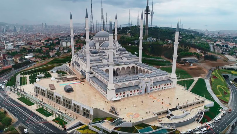 Türkiyədə dünyanın ən böyük məscidi açıldı