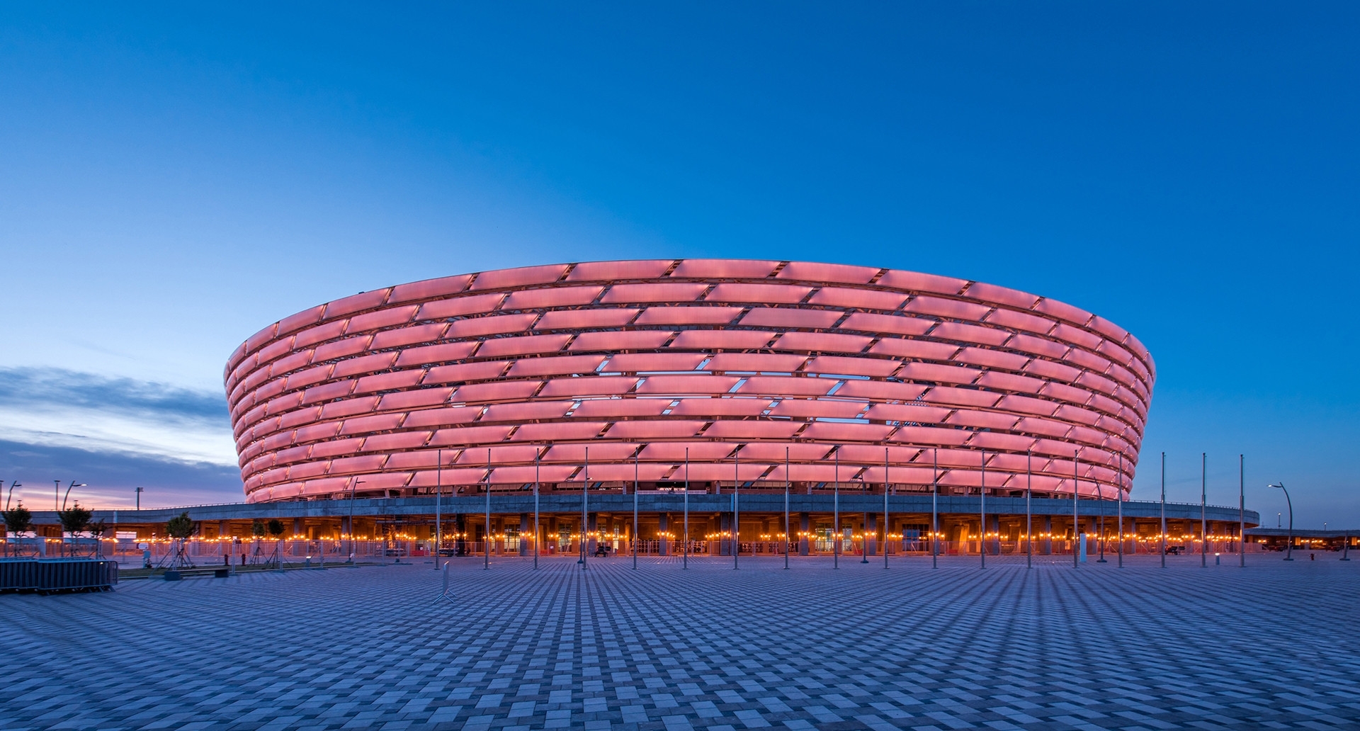 UEFA nümayəndələri Bakı Olimpiya Stadionuna ən yüksək qiyməti veriblər