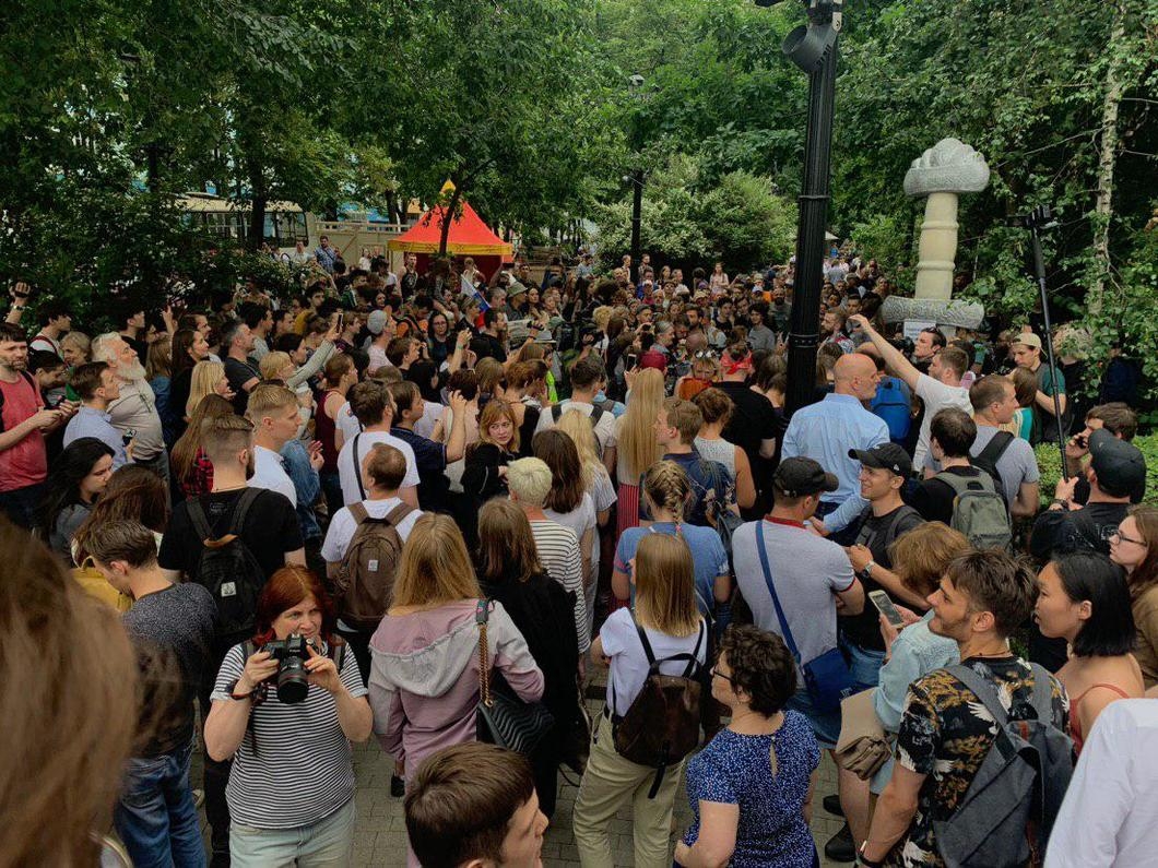Moskva qarışdı - 200 insan saxlanılıb - VİDEO