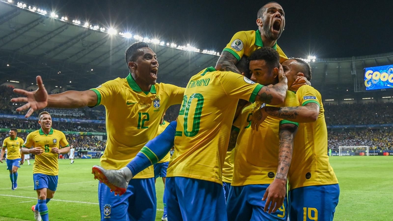 Braziliya Argentinanı məğlub etdi - VİDEO