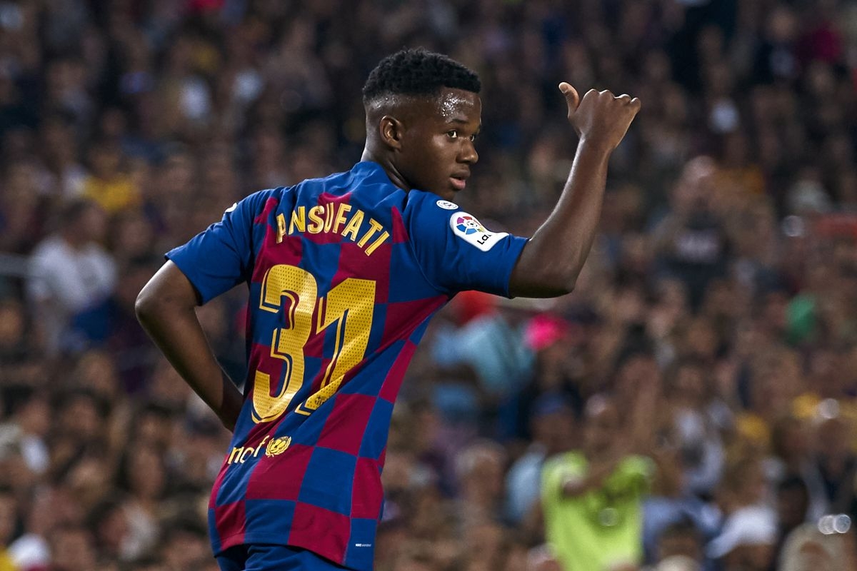 16 yaşlı futbolçu “Barselona” tarixinə düşdü - VİDEO