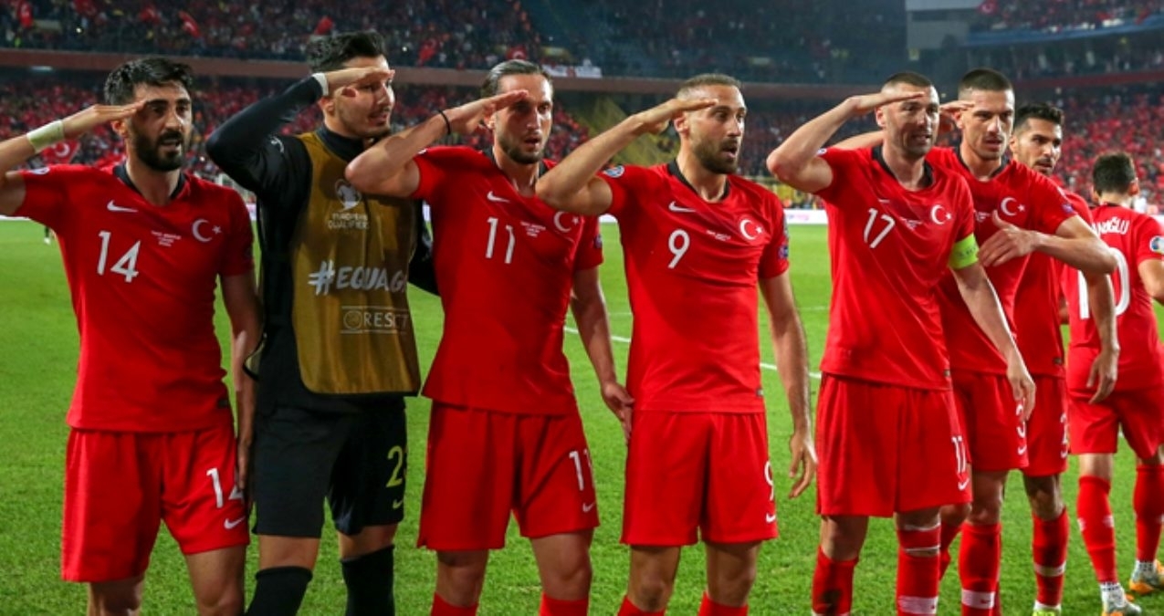 UEFA Türkiyə millisini əsgər salamına görə cəzalandırmadı 