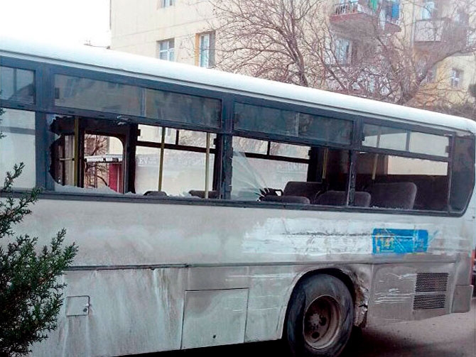 Bakıda avtobus qəzası - 6 nəfər yaralandı