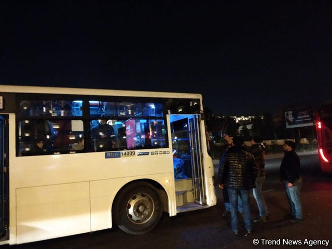 Bakıda sərnişin avtobusları toqquşub - FOTO