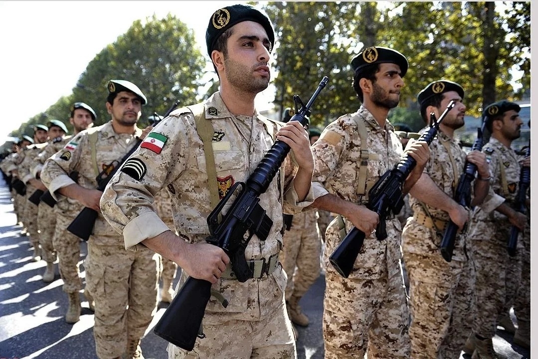 İran ABŞ-ın hərbi obyektlərinə zərbə endirməyə hazırlaşır