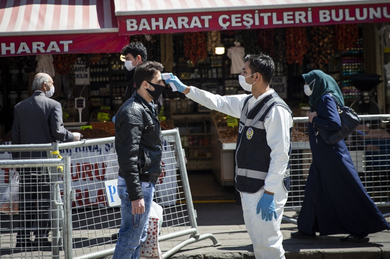 Türkiyənin koronavirusdan sonra normal həyata qayıtmaq planı açıqlandı