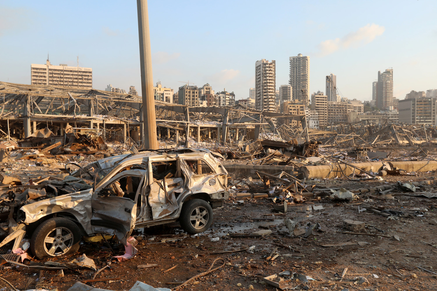 Beyrutda ölənlərin sayı durmadan artır: 135 ölü, 5 min yaralı - FOTO