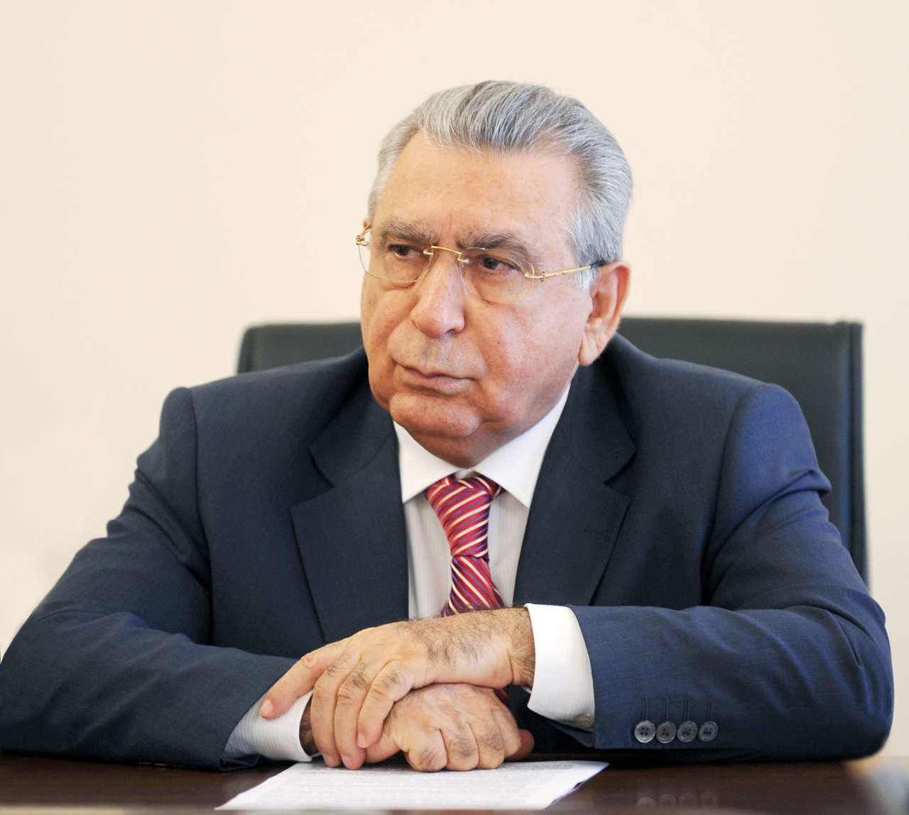 Prezident Ramiz Mehdiyevi sədr vəzifəsindən azad etdi