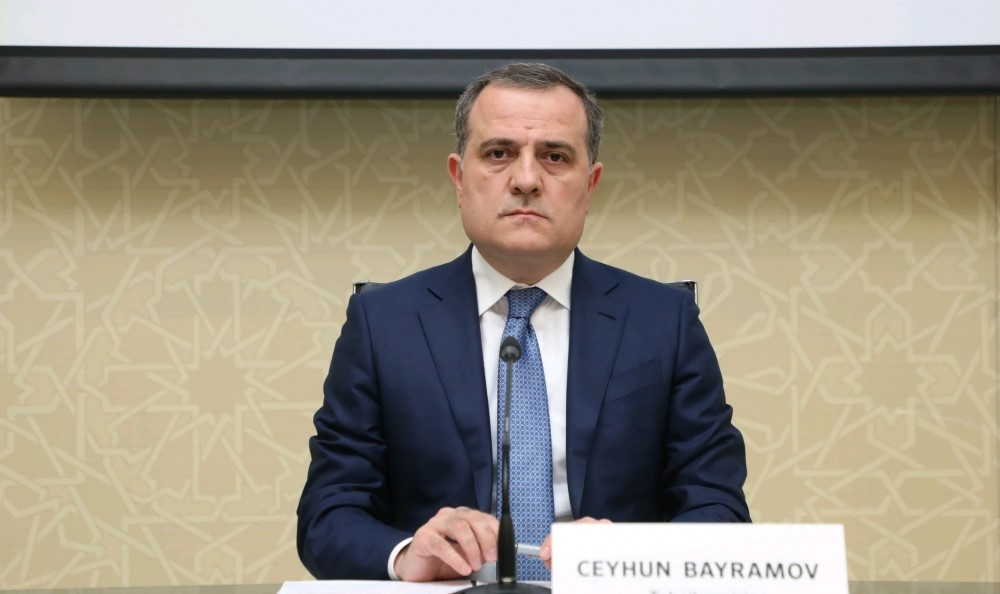 Ceyhun Bayramov: "Ermənistanın təxribatı nəticəsində 6 mülki şəxs ölüb, 19 nəfər yaralanıb”