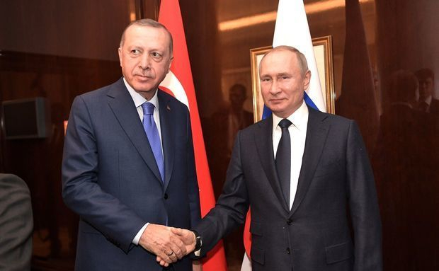 Türkiyə Prezidenti Rəcəb Tayyib Ərdoğanla Rusiya Prezidenti Vladimir Putin arasında telefon danışığı baş tutub.