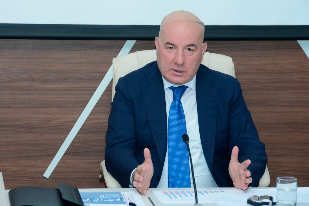Elman Rüstəmov: "Mərkəzi Bank yeni binasını öz hesabına tikəcək"