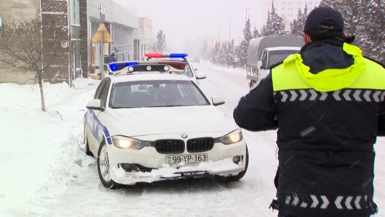 Yolların buz bağlaması nəticəsində Bakıda 41 qəza baş verib