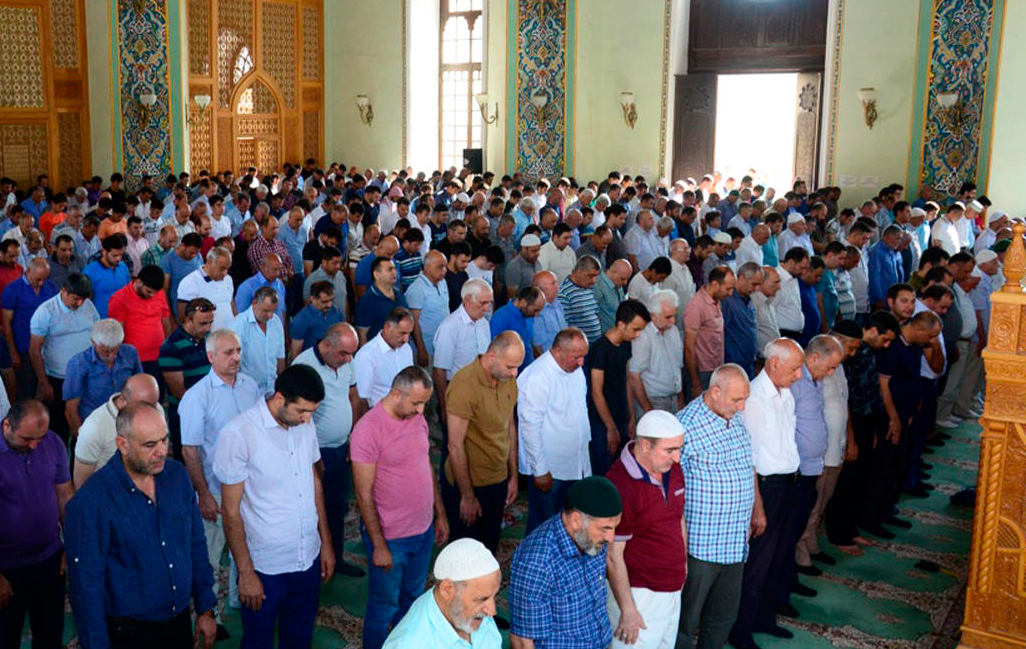 QMİ-dən Ramazan bayramında camaat namazı ilə bağlı AÇIQLAMA