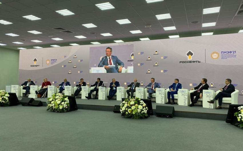 SOCAR prezidenti Sankt-Peterburq beynəlxalq iqtisadi forumunda çıxış edib - FOTO