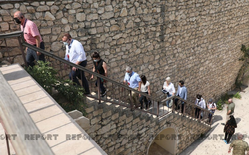 Xarici diplomatlar Şahbulaq qalasında olublar - YENİLƏNİB - FOTO