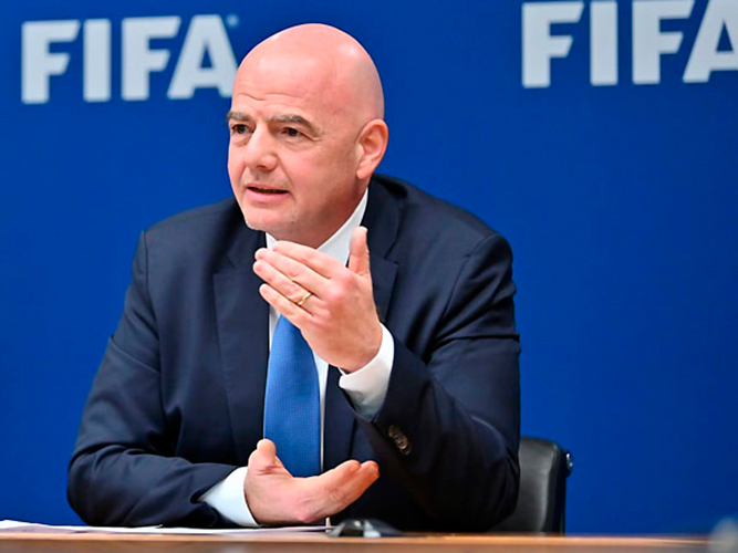 FIFA prezidenti Bakıya gəlir