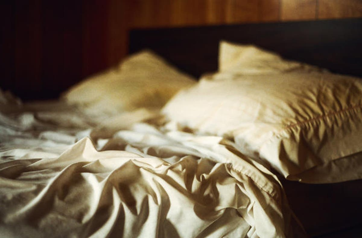 фото кровати без людей