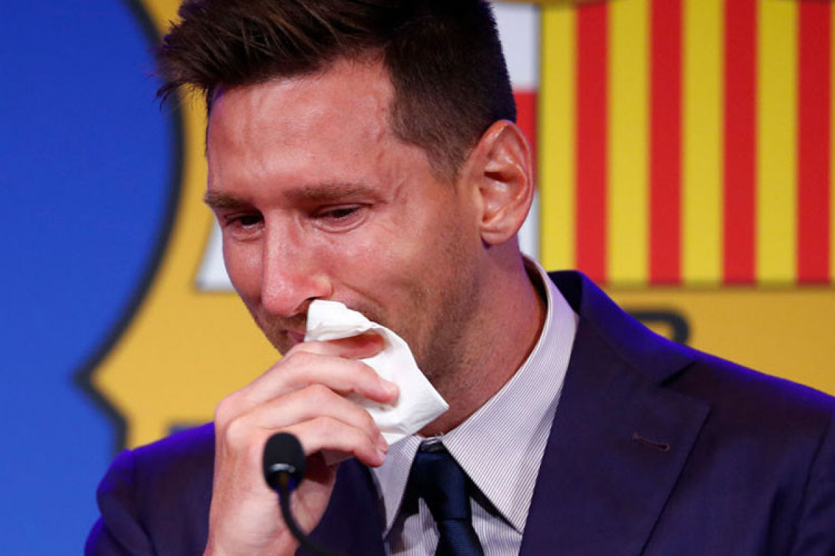 Messi “Barselona” ilə vidalaşarkən ağladı - VİDEO