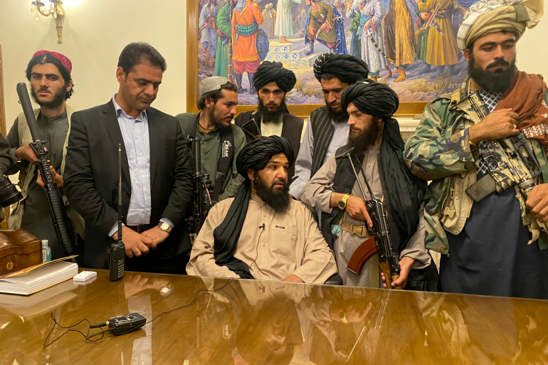 “Taliban” prezident sarayına belə daxil oldu - VİDEO