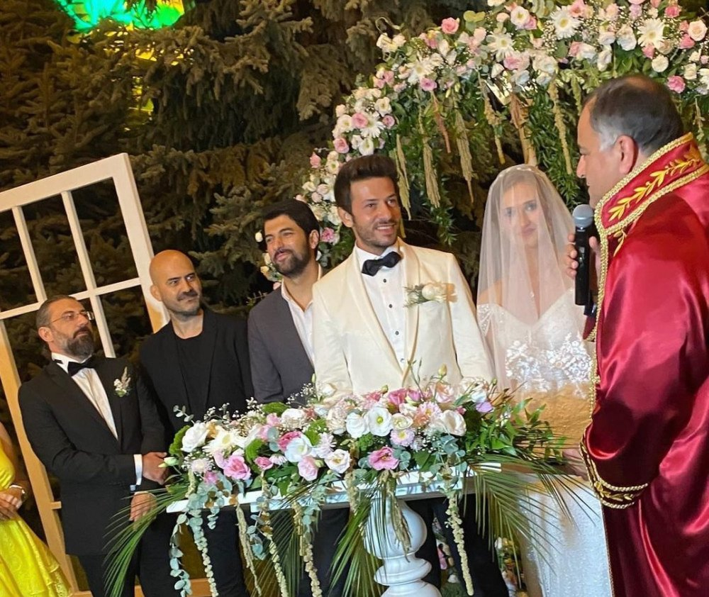 “Hercai”nin aktyorları evləndi - FOTO/VİDEO