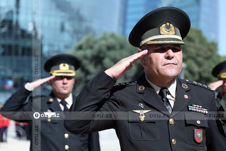 Generallar Türk Şəhidliyi abidəsində - FOTO