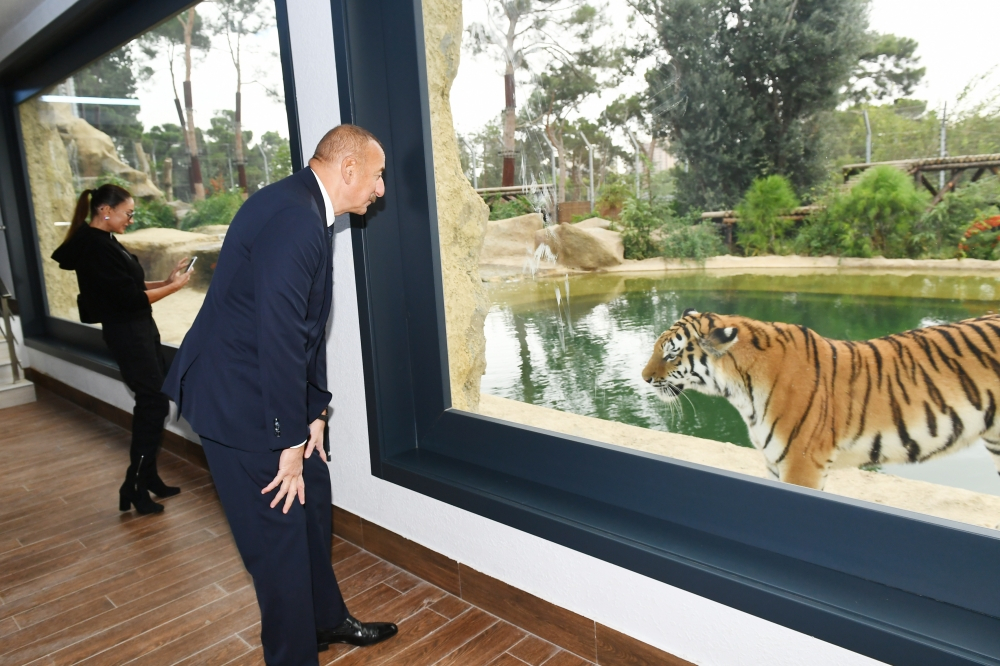 Prezident və ailə üzvləri Bakı Zooloji Parkının açılışında - FOTO