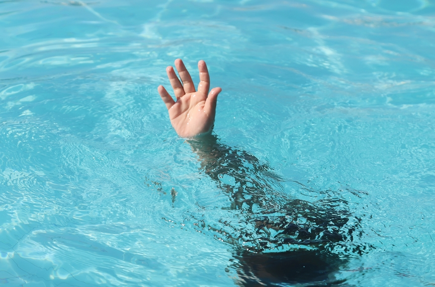 Masazırda beş yaşlı uşaq hovuzda boğuldu