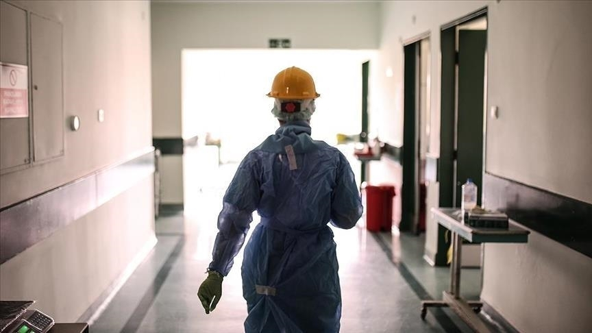 Türkiyədə 1 gündə koronavirusdan 160-dan çox insan həyatını itirdi