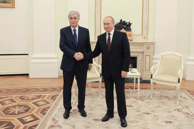 Putinlə Tokayevla görüşdü, danışıqlar üç saatı keçdi