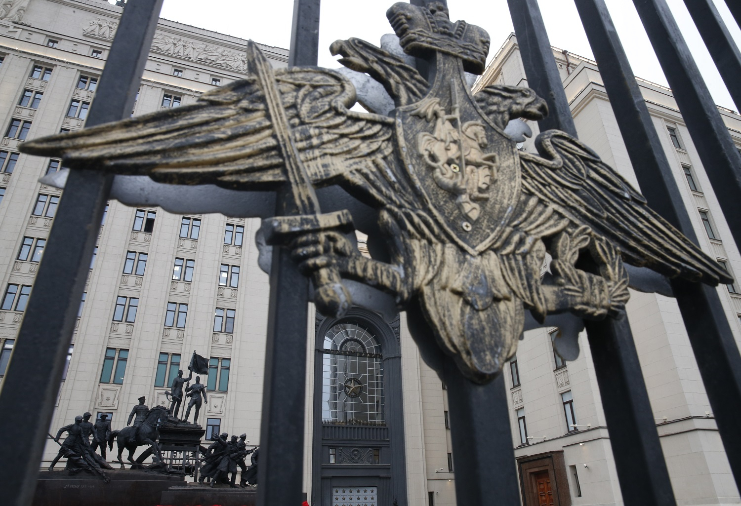 Rusiya MN: “Ukrayna Silahlı Qüvvələrinin aviabazalarının hərbi infrastrukturu sıradan çıxarılıb”