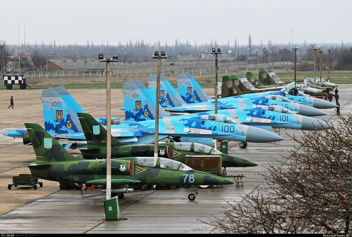 Rusiya Ukraynanın daha bir hərbi aerodromunu sıradan çıxardı - YENİ İTKİLƏR AÇIQLANDI