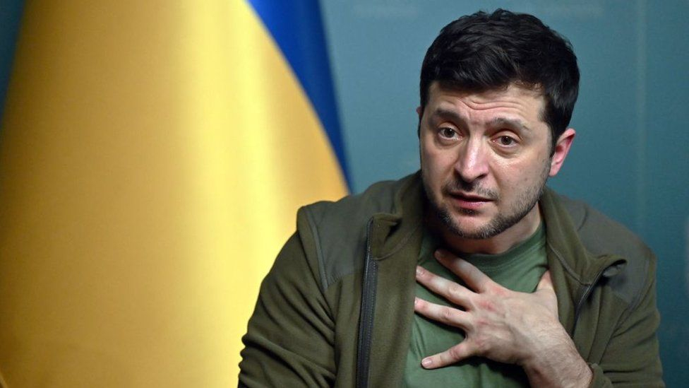 Zelenski: "Ukrayna NATO qarşısında diz çöküb yalvarmayacaq"