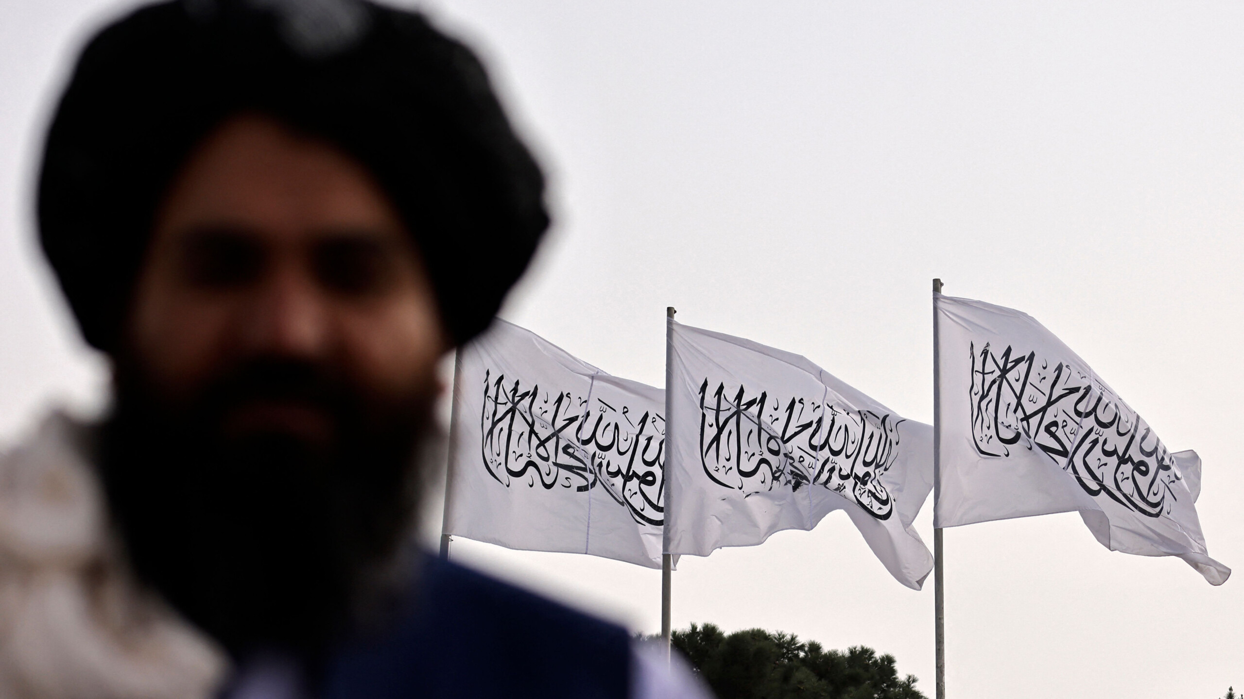 "Taliban" hərəkatı Əfqanıstanın bayrağını dəyişib