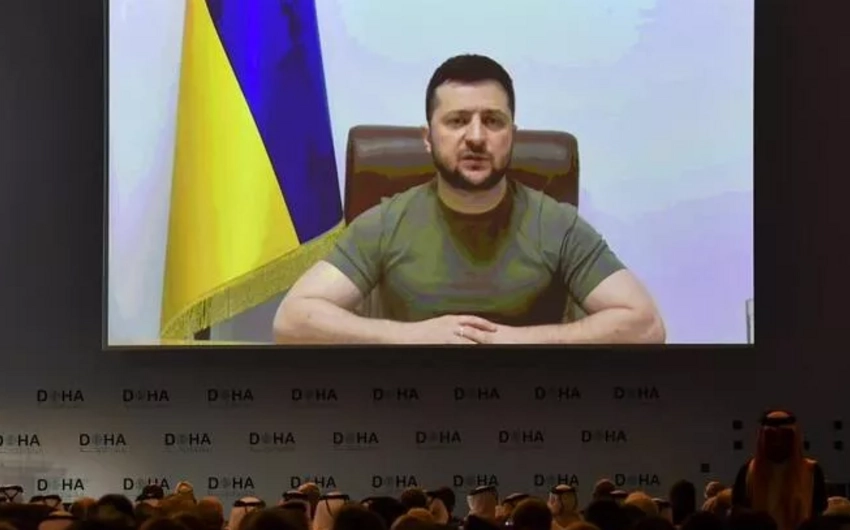 Zelenski: "Ukrayna özündən 28 dəfə böyük olan ölkəyə qarşı müqavimət göstərir"