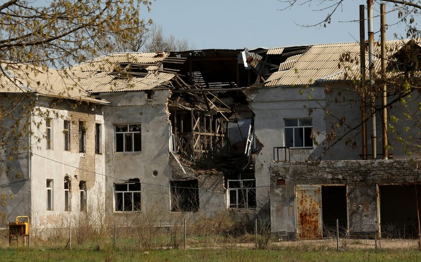 Rusiya ordusu Donbasın 39 yaşayış məntəqəsini atəşə tutdu, ölənlər var