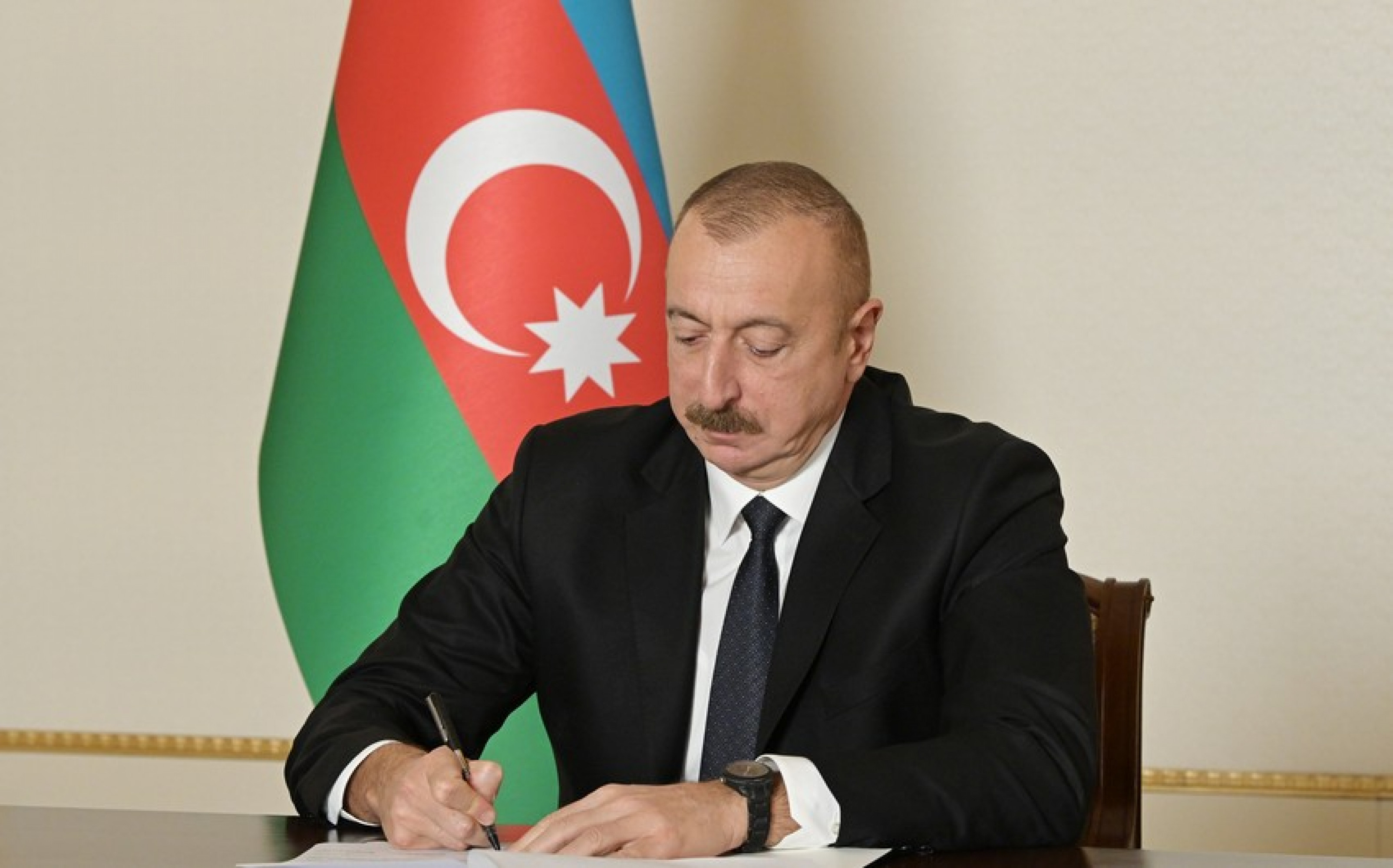 Azərbaycan Qırğızıstanla Anlaşma memorandumlarını təsdiqləyib