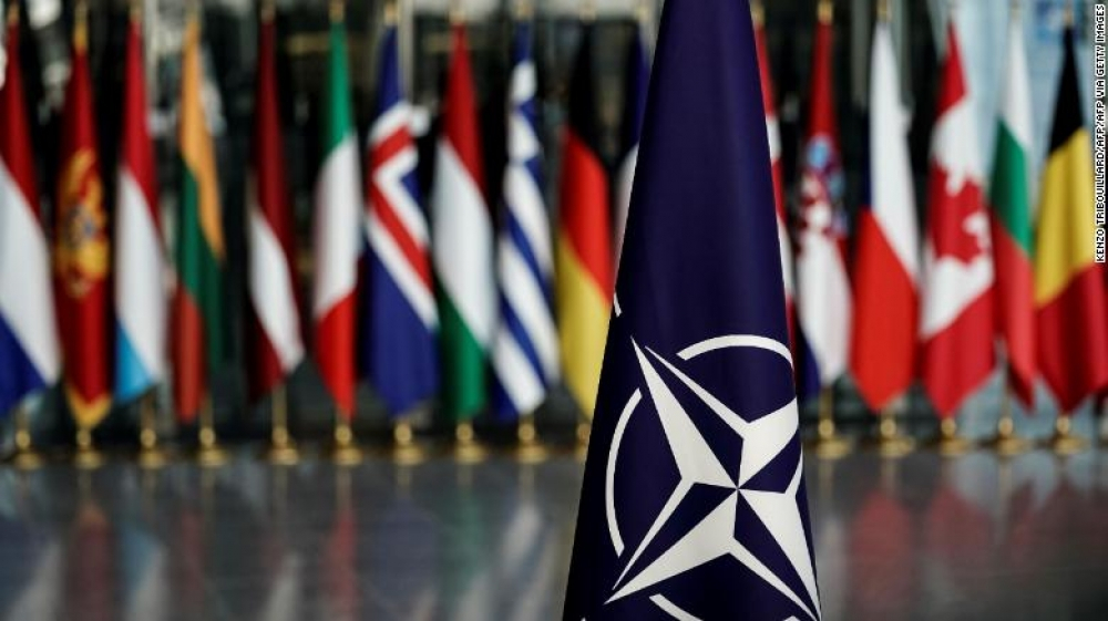 NATO sammitində “Rus salatı” - FOTO