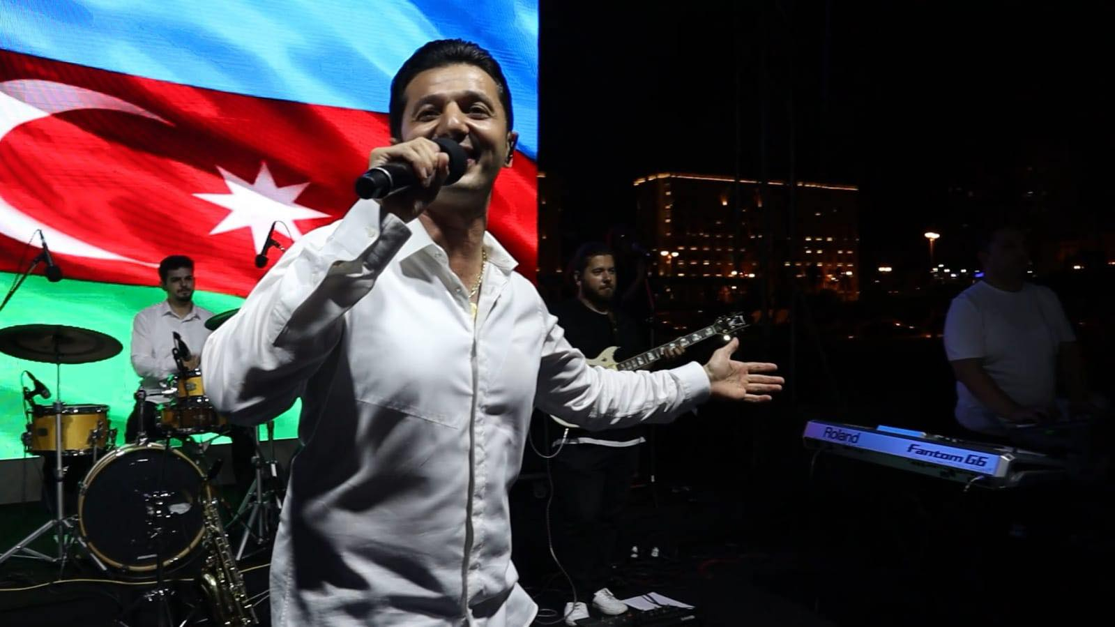 Xəyyam Nisanovun konsertindən GÖRÜNTÜLƏR - FOTO/VİDEO