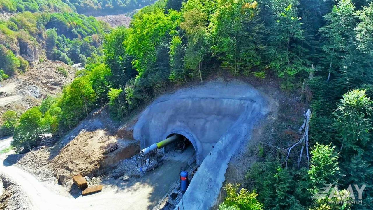 Toğanalı-Kəlbəcər-İstisu yolunun və Murovdağ tunelinin inşası davam etdirilir - FOTO