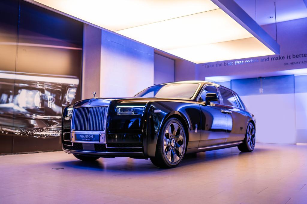 "Rolls-Royce Phantom"un yeni təcəssümü "Rolls-Royce" Motor Cars Baku salonunda debüt edib - FOTO
