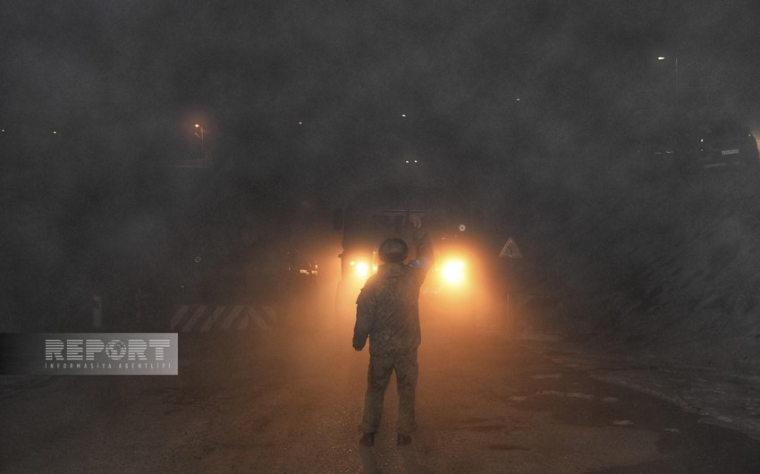 Havanın dumanlı və şaxtalı olmasına baxmayaraq, Xankəndi-Laçın yolunda aksiya davam edir - FOTO